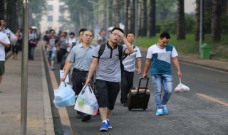 大一新生开学必备清单男生（大一新生必备清单史上最全）