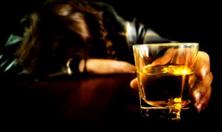 喝多了头疼怎么办（白酒喝多了头疼怎么办）