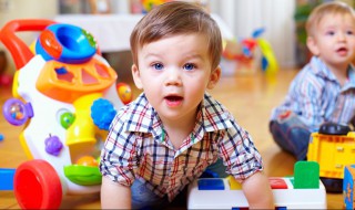 孩子第一次上幼儿园为什么会哭 第一次上幼儿园会哭多久