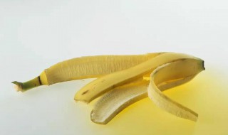 香蕉皮擦脸的正确方法 香蕉皮擦脸的正确方法是什么