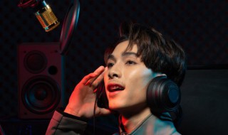 歌唱祖国的串词简短 歌曲歌唱祖国串词