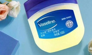 白凡士林可以直接涂抹皮肤吗（白凡士林可以直接涂抹皮肤吗小朋友）