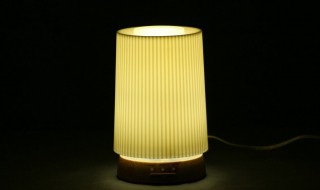 加湿器可以用香水代替精油吗（加湿器可以用香水代替精油吗视频）