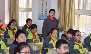 少年意气风发的诗句（李白描写少年意气风发的诗句）