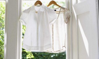 衣服掉色如何处理（买回来的衣服掉色怎么处理）