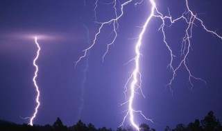 一道闪电大约相当于多少度电(一道闪电相当于多少度电?我们经常会看见) 一道闪电大约相当于多少度电(一道闪电相当于多少度电?我们经常会看见)