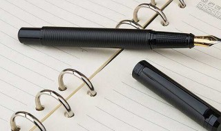 钢笔怎么装墨囊（钢笔怎么装墨囊不出水）