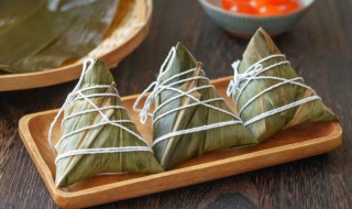 ?煮粽子要用架子吗 煮粽子要压着吗