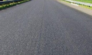 沥青路面铺三层分别叫什么（沥青三层分别是）