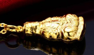 什么人不能佩戴本命佛 三种属相不能戴金