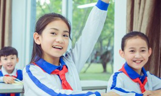 什么属相不能戴金（什么属相不能戴金葫芦吊坠）