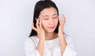 正确涂眼霜的手法 正确涂眼霜的手法图解