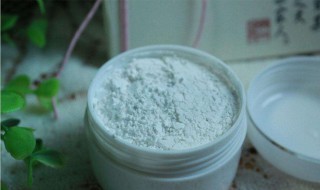 牙粉的使用方法（牙粉的正确使用方法）