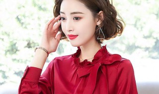 衫衣打蝴蝶结的方法 夏天衣服打蝴蝶结视频教程