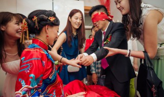 接亲的人有什么讲究 接亲的人穿什么衣服