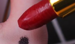 过期口红的妙用 过期口红的妙用 指甲油