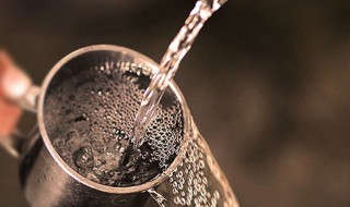 如何解酒醒酒的简单方法 解酒药排名第一