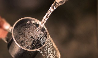 高粱酒的酿造方法（液态高粱酒的酿造方法）