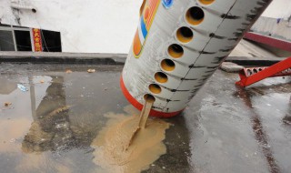太阳能水垢如何清洗 太阳能水垢清洗视频