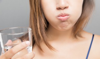 盐水漱口方法（盐水漱口方法有哪几种）