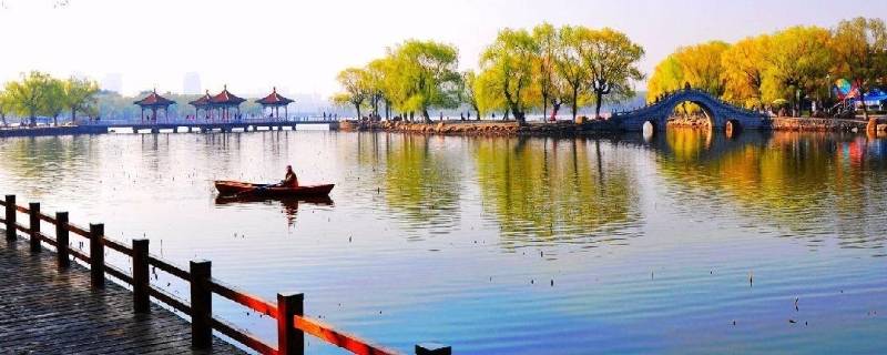 保定南湖公园建在什么地方（保定南湖公园什么时候建成）
