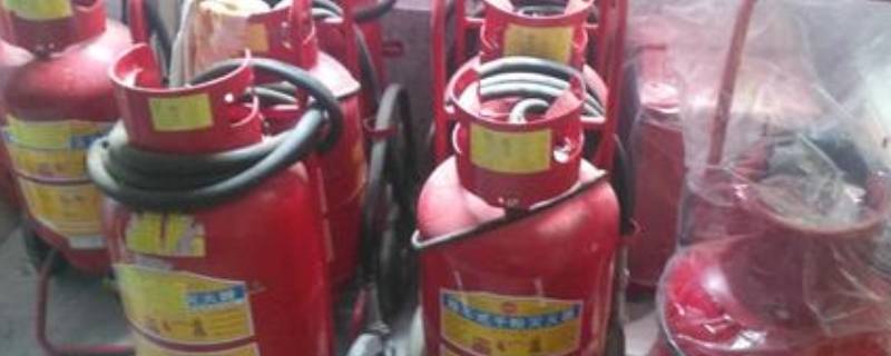 1211灭火器的灭火原理是（1211灭火器的灭火原理是什么法）