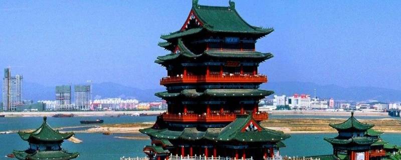 江西最大的市是哪个（江西最大的市是哪个市面积）