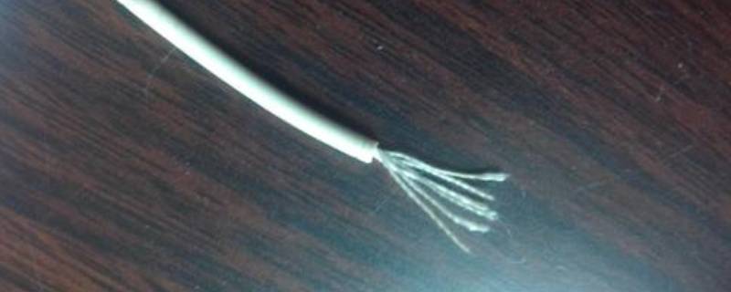 白色电线一般是零线还是火线（白色电线是火线吗）