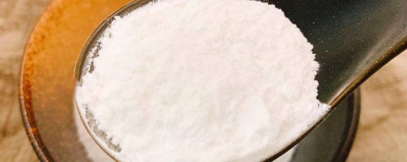 泡打粉能不能用酵母代替（泡打粉可以代替酵母粉做馒头吗）