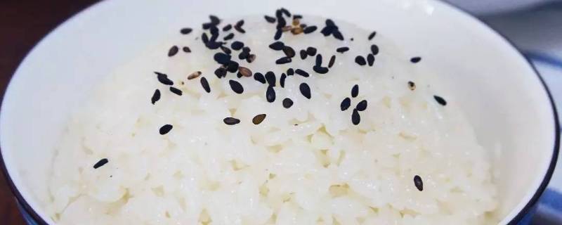 焖米饭需要多久 电饭锅焖米饭需要多久