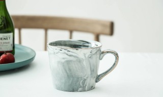 陶瓷杯可以放冰箱吗（陶瓷杯可以放冰箱吗冬天）