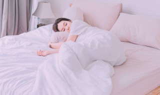 如何挑选蚕丝被（怎么挑选蚕丝被）