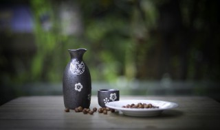 白酒放冰箱里还能喝吗 白酒能放冰箱里冷藏吗