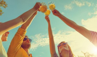 罐装啤酒可以放冰箱冷藏吗 罐装啤酒可以放冰箱冷藏吗多少度