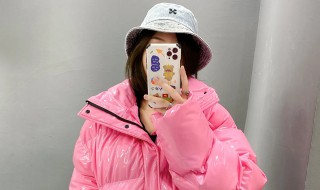 粉色羽绒服脏了如何清洗 粉色羽绒服脏了如何清洗干净