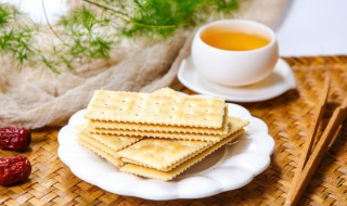 小苏打是什么化学式 苏打和小苏打的化学式是什么