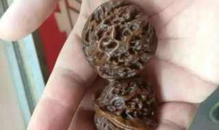 核桃脏了怎么清理干净（核桃脏了怎么清理干净视频）